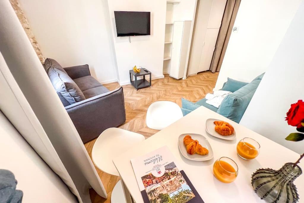 Maison Jacob - Hyper Centre - Maison Historique - Air Conditioning - Wifi アヴィニョン 部屋 写真