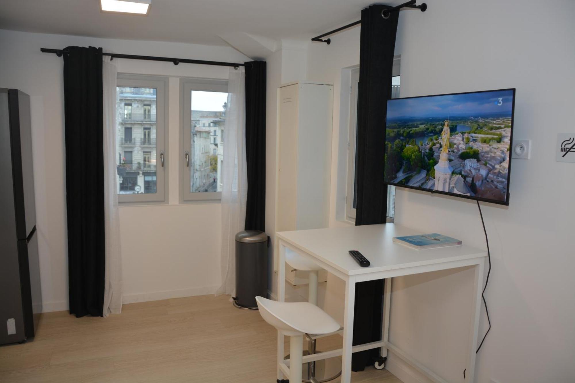 Maison Jacob - Hyper Centre - Maison Historique - Air Conditioning - Wifi アヴィニョン エクステリア 写真